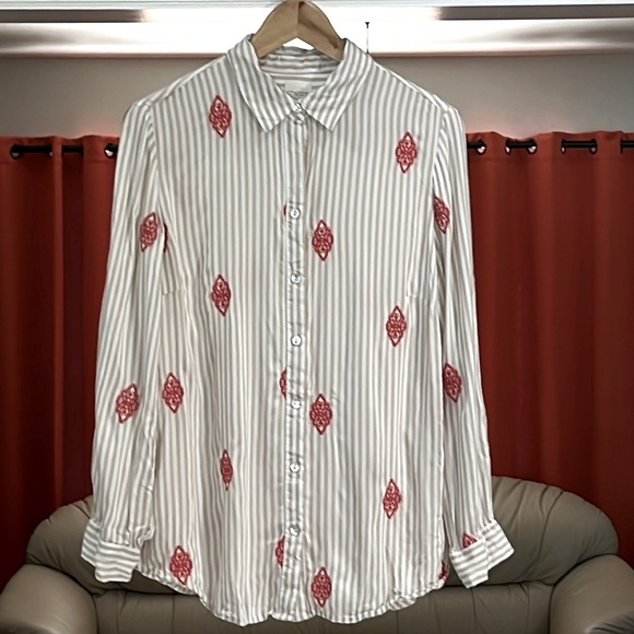 Chico’s Women’s Striped Long Sleeve Button Up Shirt Chico’s Size 1 = US Size M - Picture 1 of 6